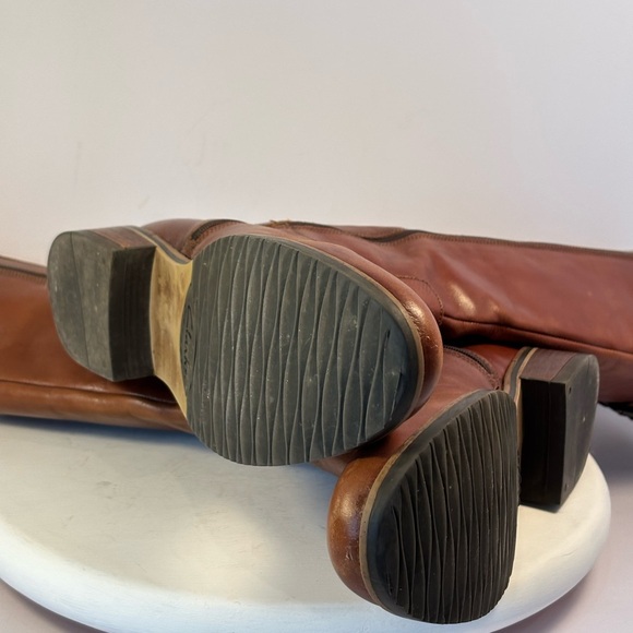 Clark’s Leather Knee-High Boots Adjustable Duo Straps Sz 7.5 - Picture 8 of 9